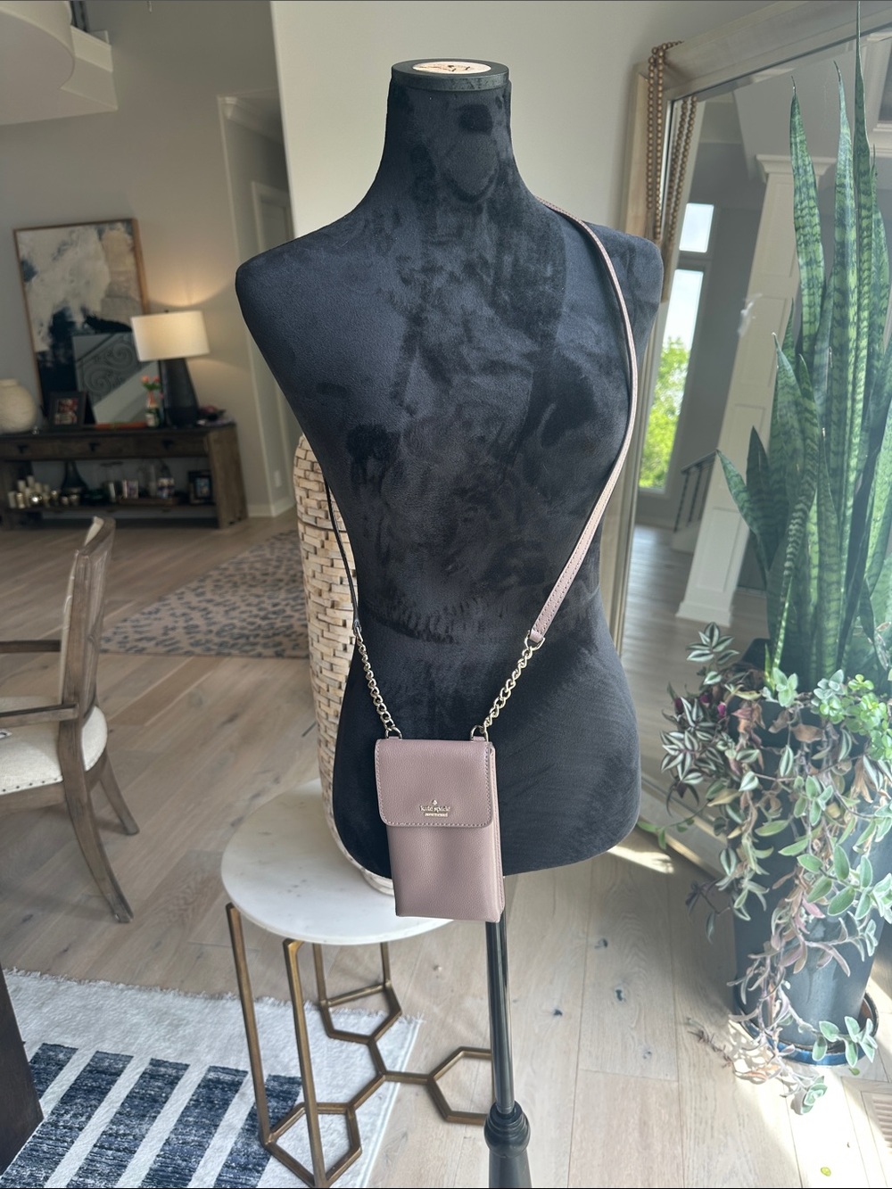 kate spade mauve leather crossbody phone pouch with chain strap